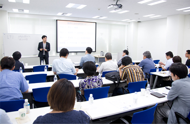 セミナーを実施